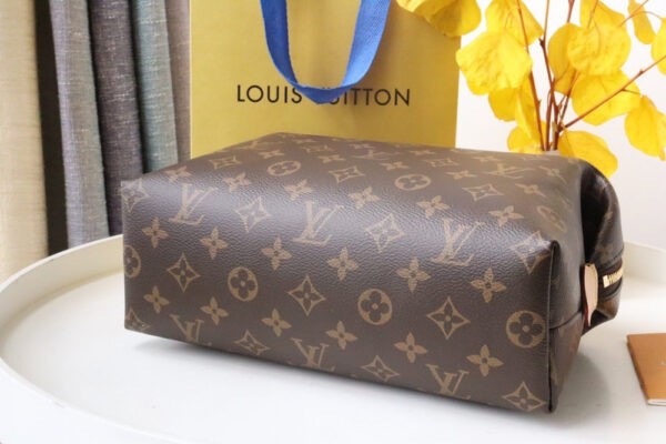 LV Cosmetic Pouch GM Monogram Canvas for Women M46458