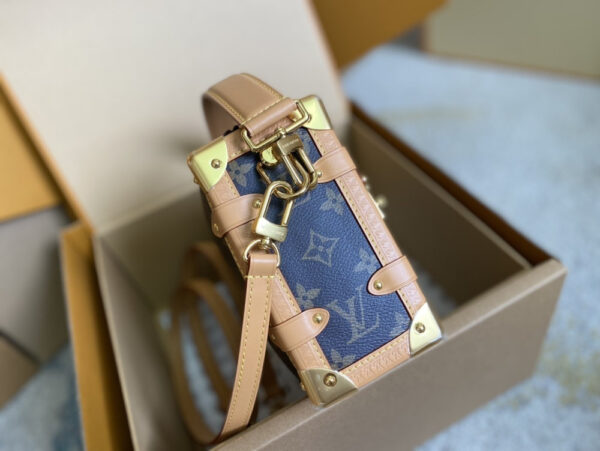 LV Side Trunk MM Monogram Canvas For Women M46358