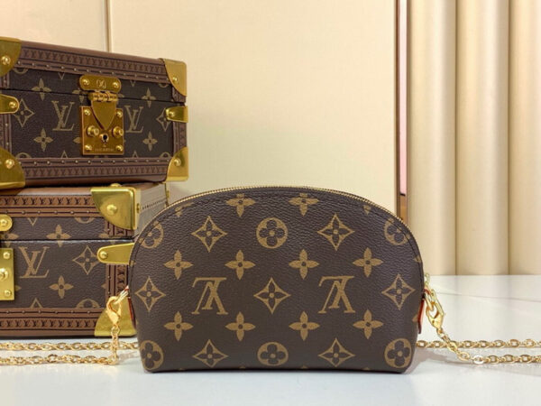 LV Cosmetic Pouch PM Monogram Canvas For Women M47515
