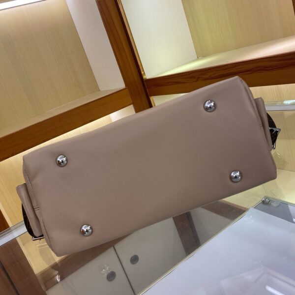 Modern Style Trendy L*V Handbag 1382