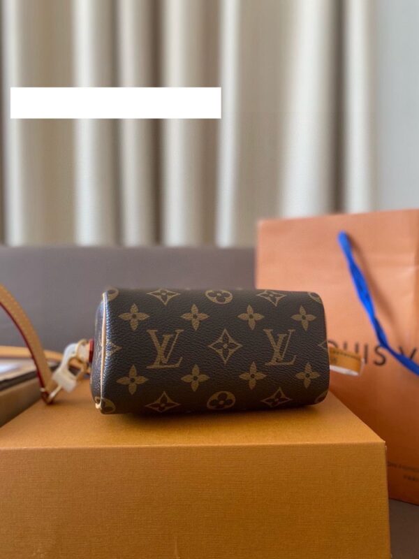 Modern Style Trendy LV Handbag L1582