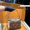 Modern Style Trendy LV Handbag L1556