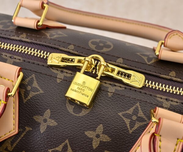 Iconic LV Handbag M14078