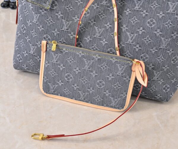 Iconic LV Handbag M13789-M46197