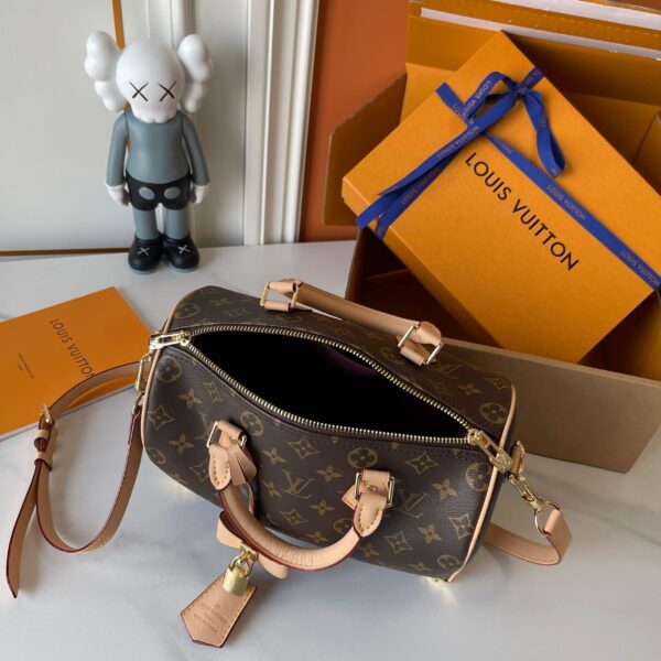 Iconic LV Handbag M13085