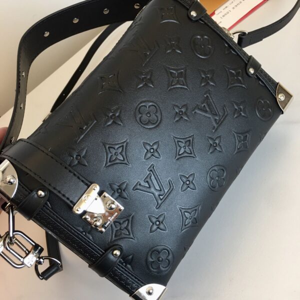 Iconic LV Handbag M46358-2
