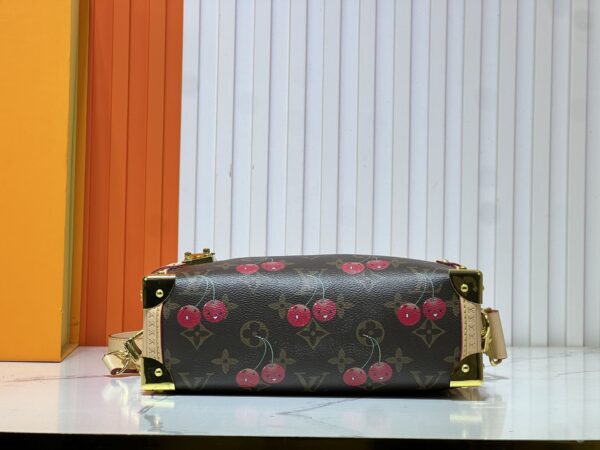 Iconic LV Handbag M46358-1