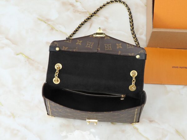 Iconic LV Handbag M14526