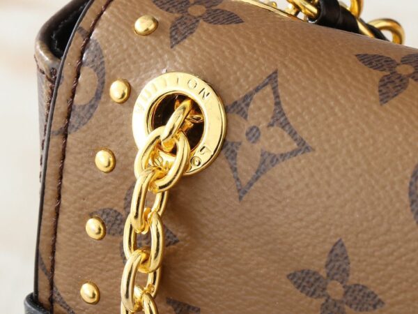 Iconic LV Handbag M14526