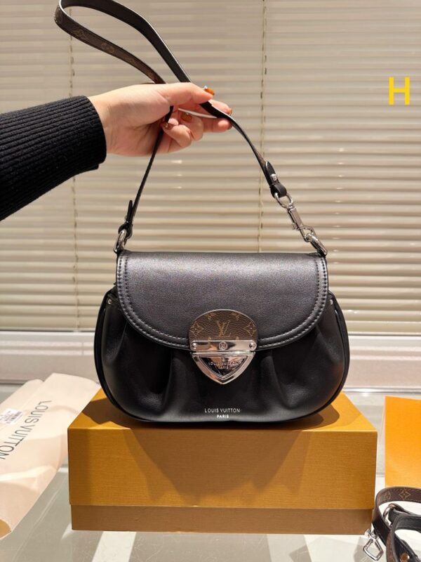 Modern Style Trendy Bag L5030