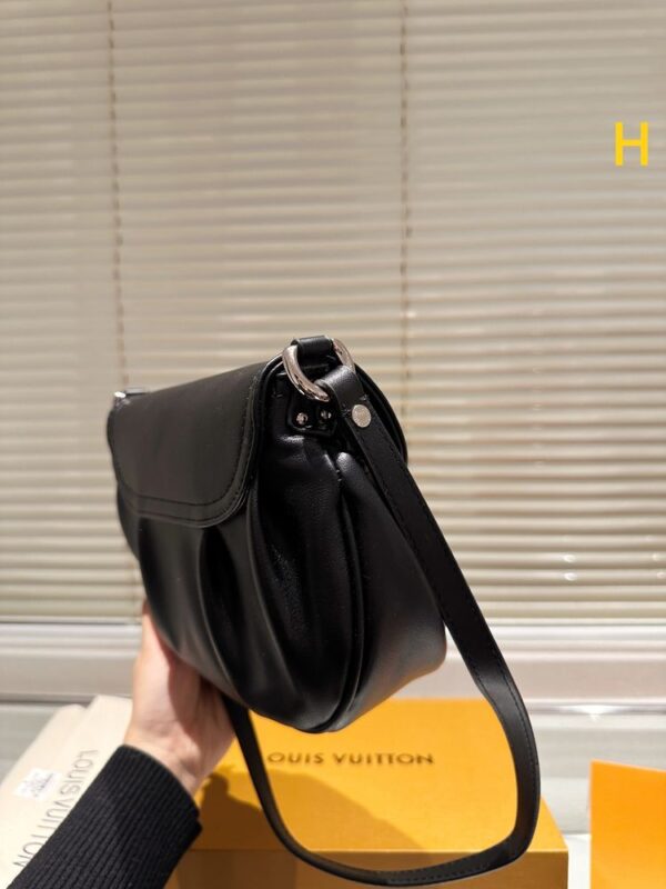 Modern Style Trendy Bag L5030
