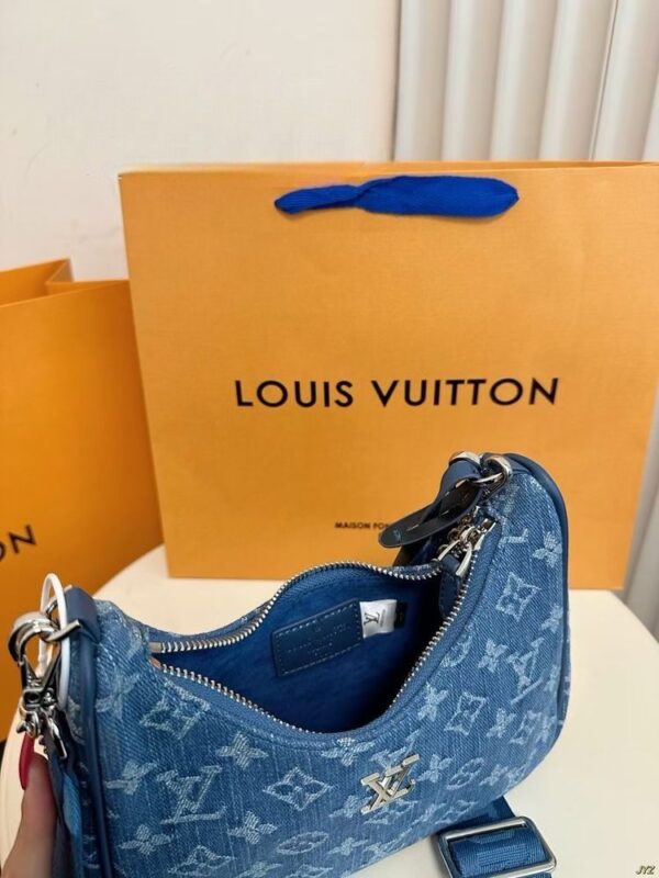 Modern Style Trendy LV Handbag L1529