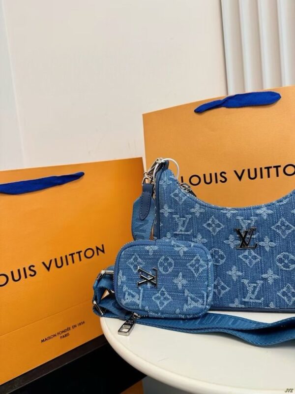 Modern Style Trendy LV Handbag L1529