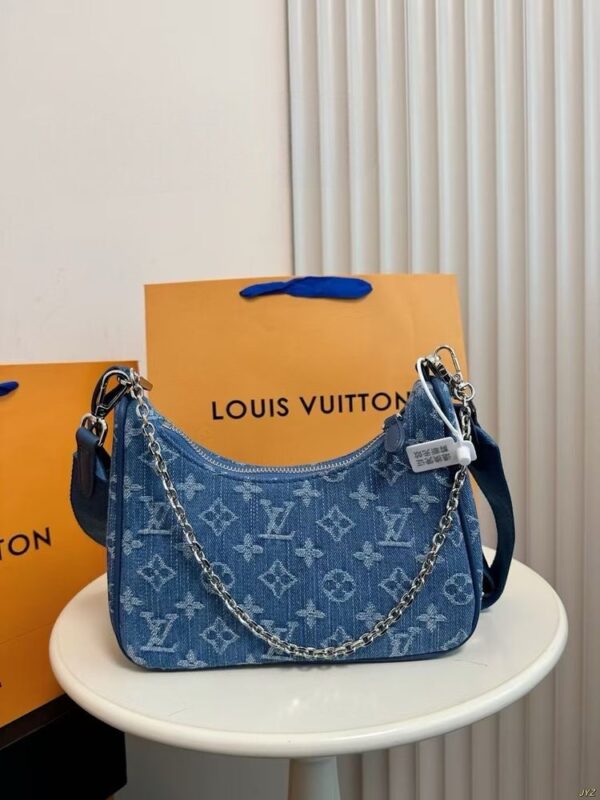 Modern Style Trendy LV Handbag L1529