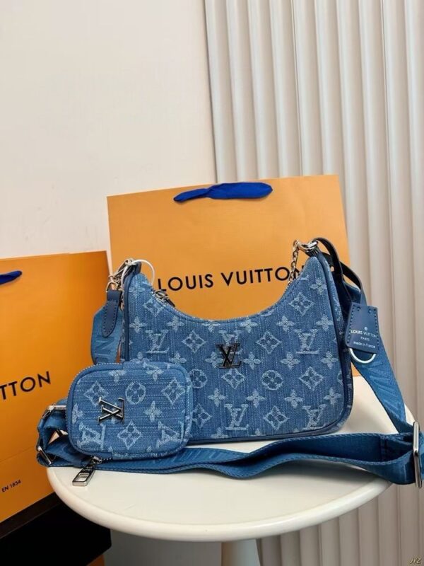 Modern Style Trendy LV Handbag L1529