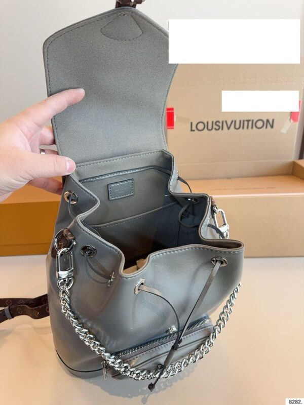 Modern Style Trendy LV Handbag L1441