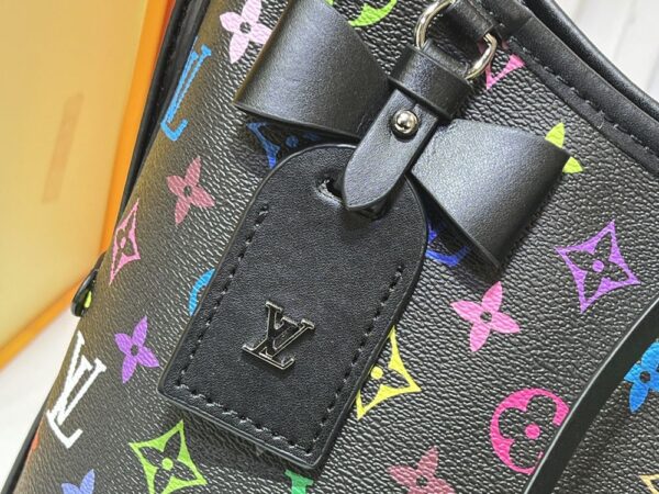 Iconic LV Handbag M46197