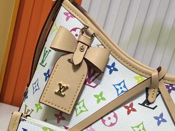 Iconic LV Handbag M46197