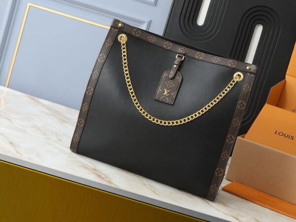 Iconic LV Handbag M13137-M13140
