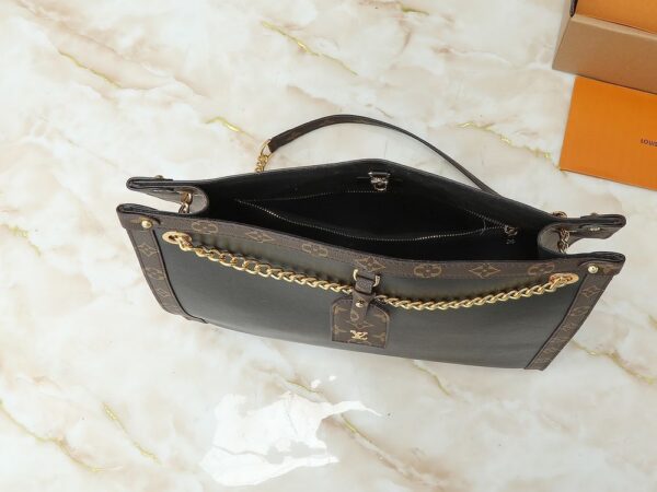 Iconic LV Handbag M13137-M13140