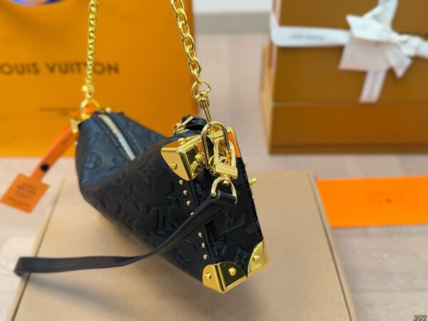 Modern Style Trendy LV Handbag L1364