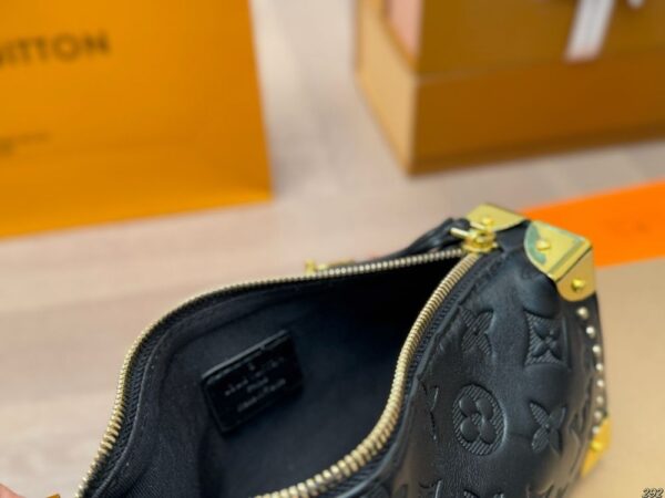Modern Style Trendy LV Handbag L1364