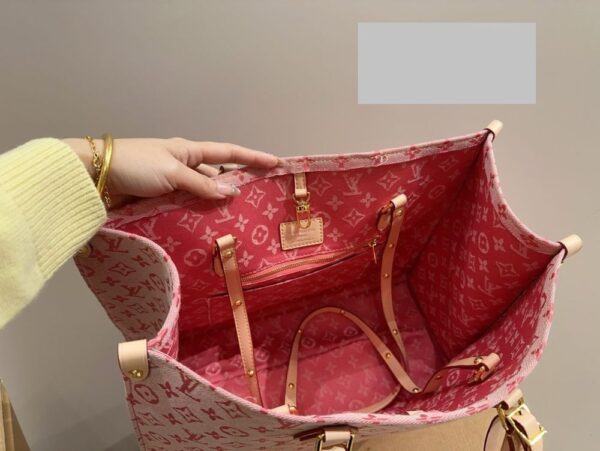 Modern Style Trendy LV Handbag L1322