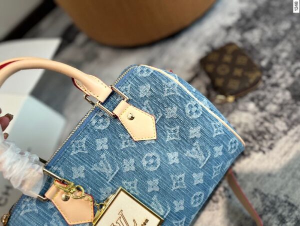 Modern Style Trendy LV Handbag L979 Modern Style Trendy LV Handbag L979