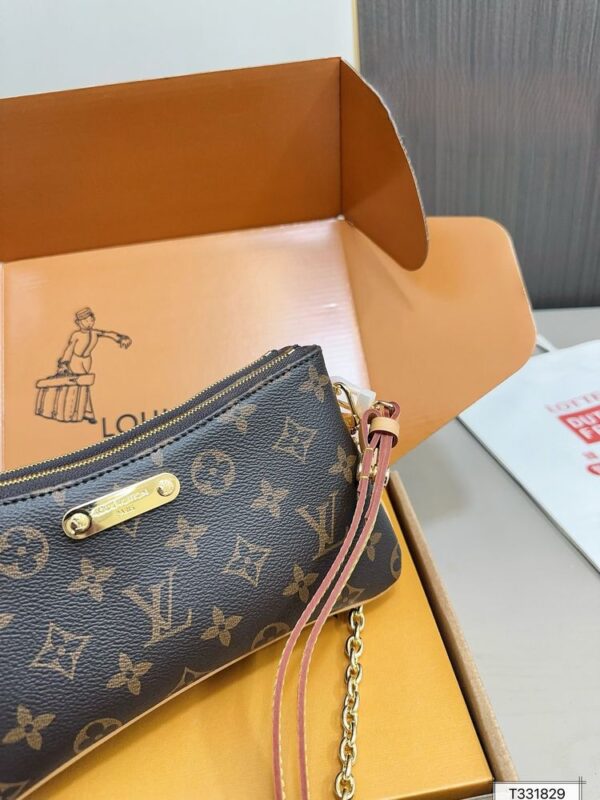 Modern Style Trendy LV Handbag L978