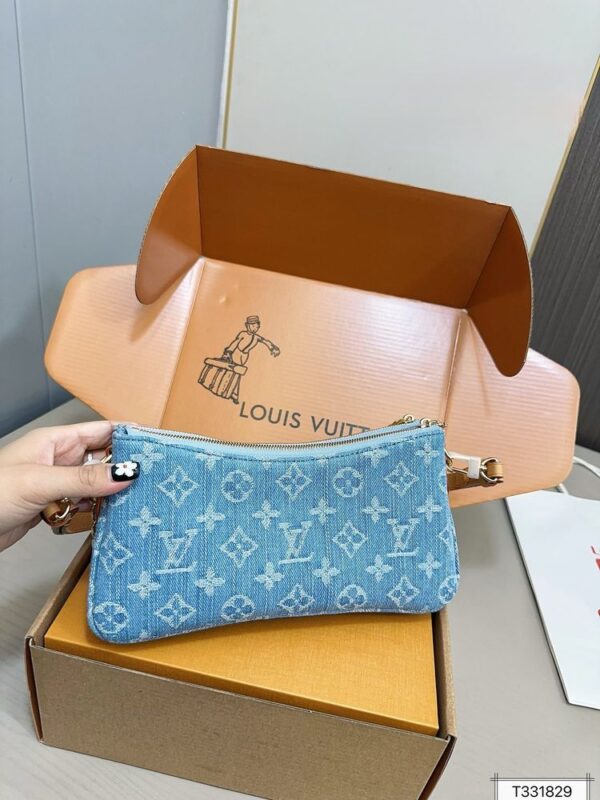 Modern Style Trendy LV Handbag L978