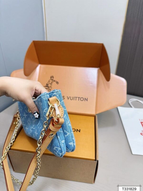 Modern Style Trendy LV Handbag L978