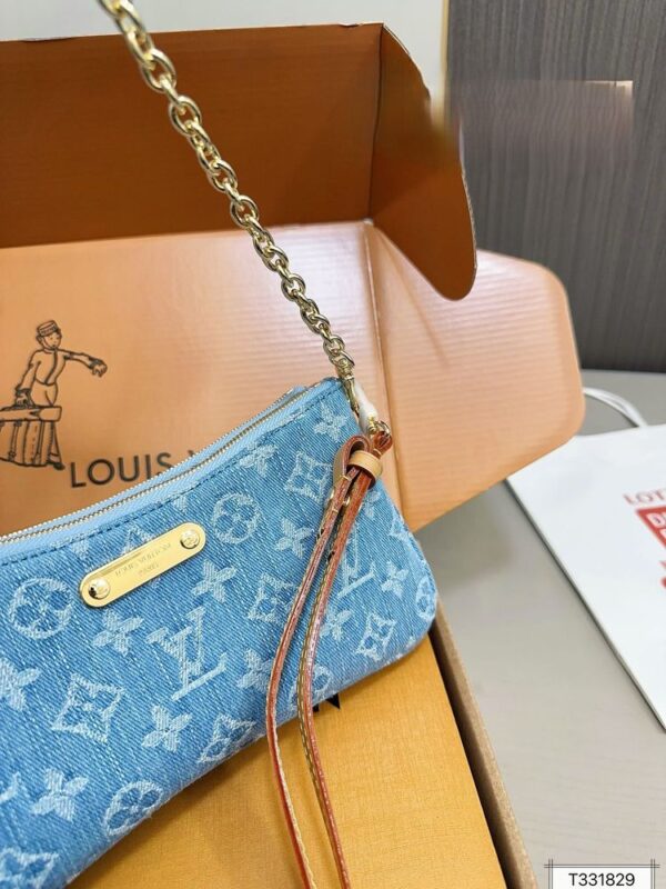 Modern Style Trendy LV Handbag L978