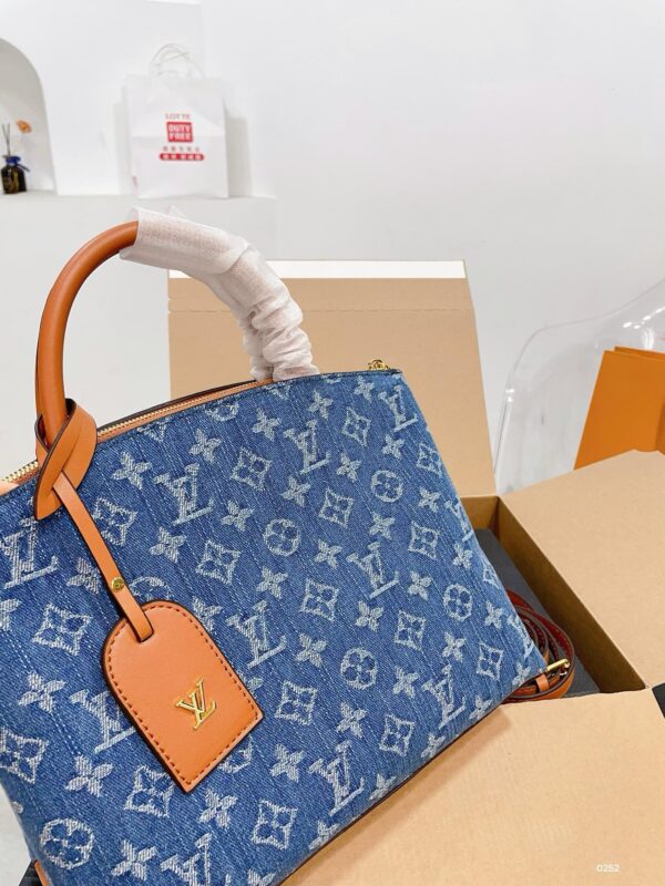 Modern Style Trendy LV Handbag L961