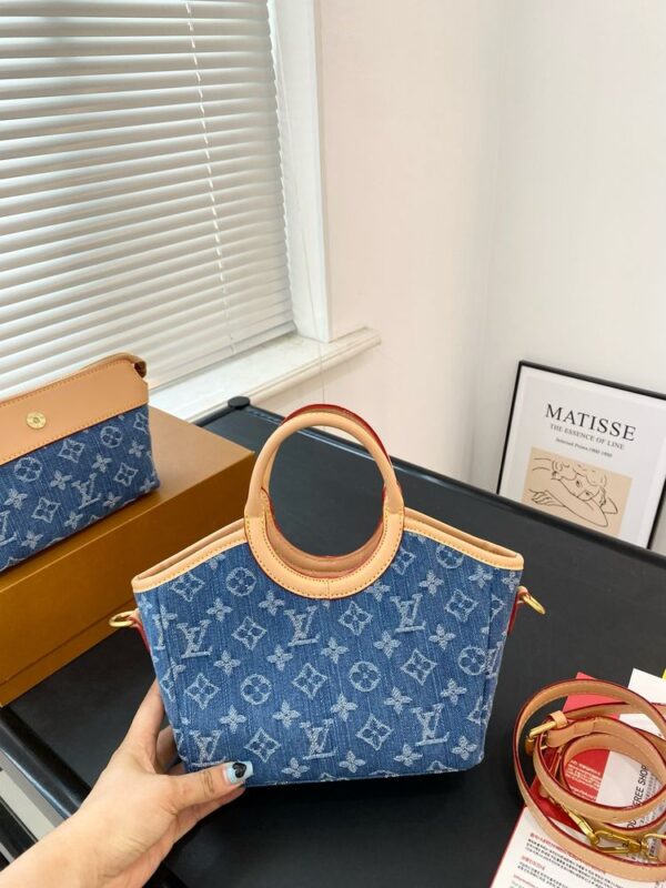 Modern Style Trendy LV Handbag L959