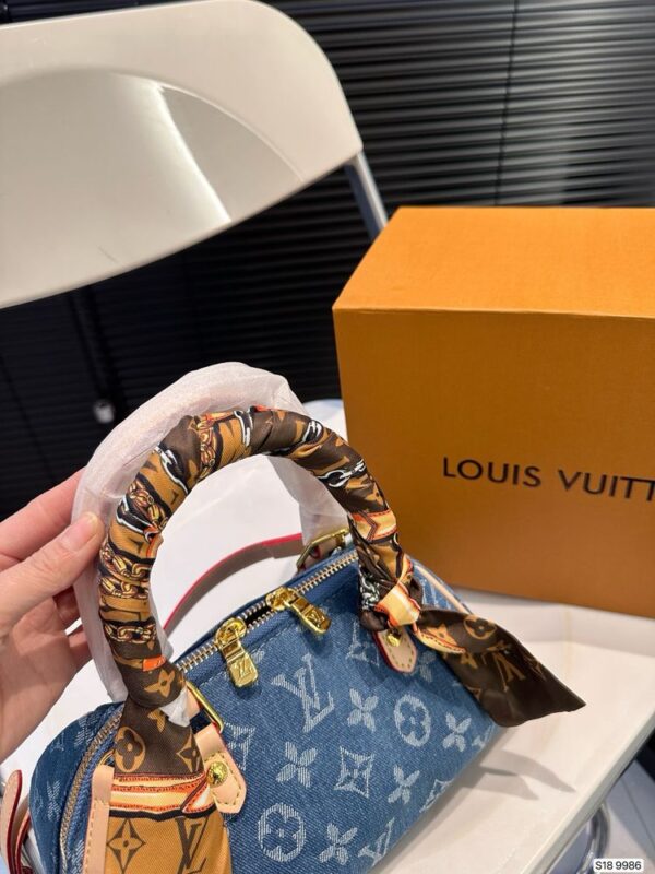 Modern Style Trendy LV Handbag L948