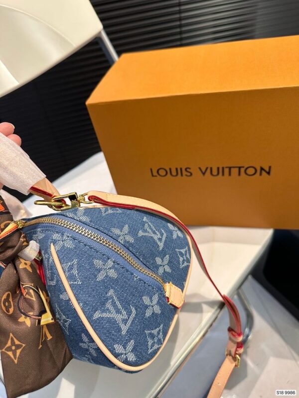 Modern Style Trendy LV Handbag L948