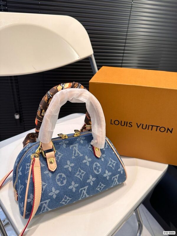 Modern Style Trendy LV Handbag L948