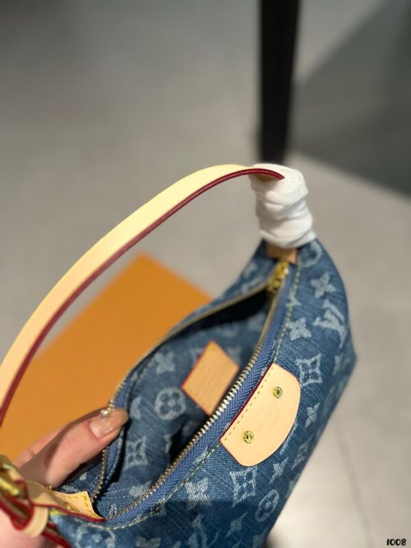 Modern Style Trendy LV Handbag L927