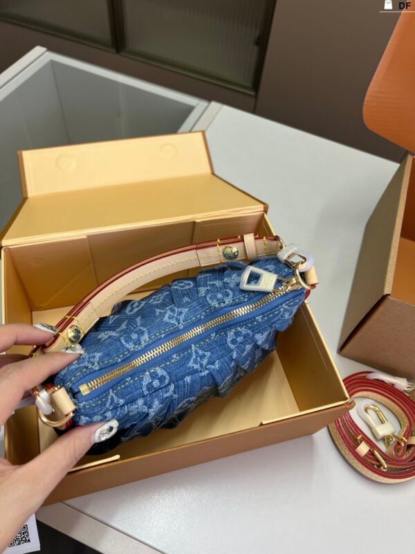 Modern Style Trendy Bag L5098