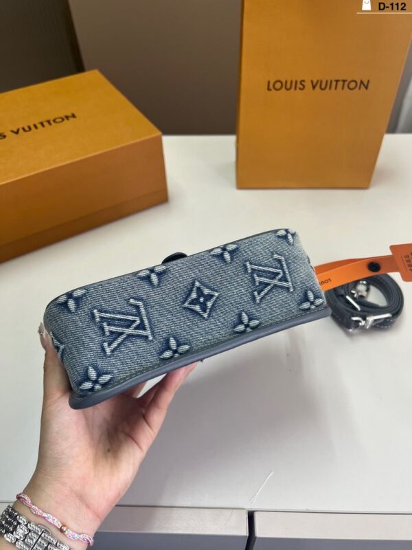 Modern Style Trendy Bag L5076
