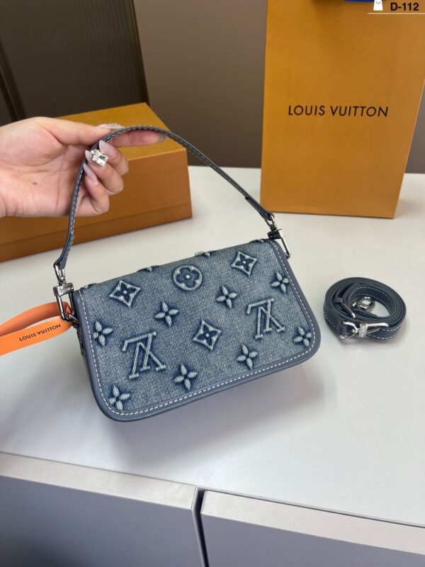 Modern Style Trendy Bag L5076