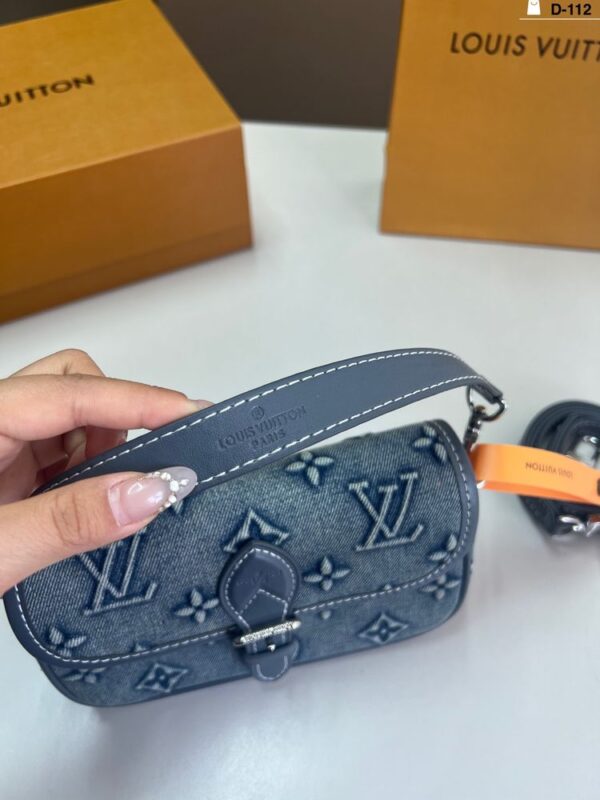 Modern Style Trendy Bag L5076