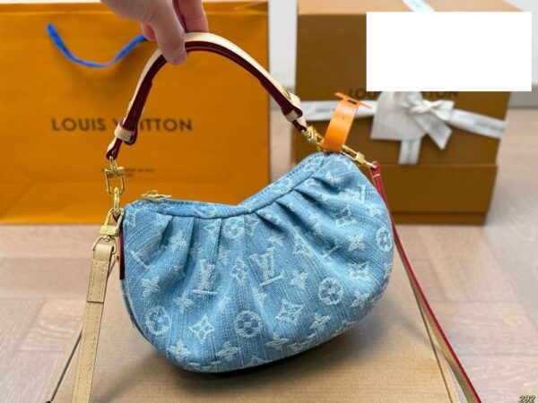 Modern Style Trendy LV Handbag L1726