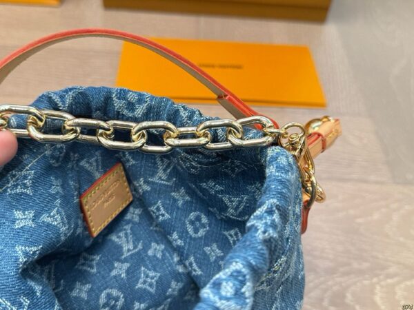 Modern Style Trendy LV Handbag L1724