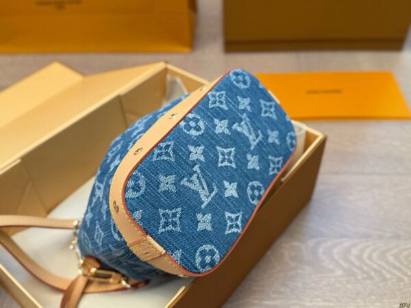 Modern Style Trendy LV Handbag L1724