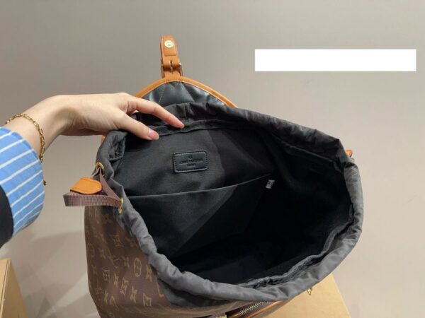 Modern Style Trendy LV Handbag L1672