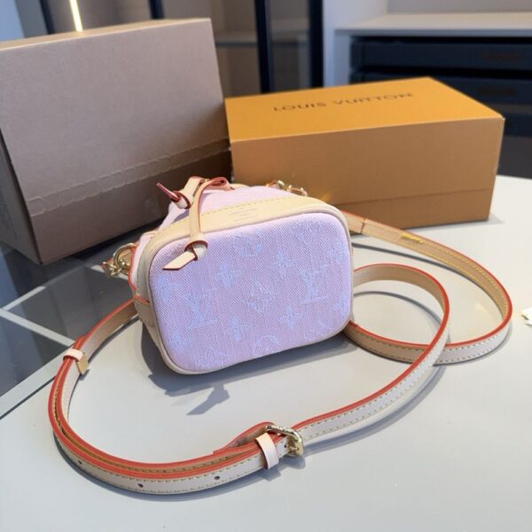 Modern Style Trendy LV Handbag L1670