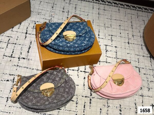 Modern Style Trendy LV Handbag L1655
