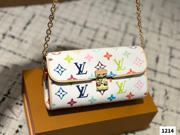 Modern Style Trendy LV Handbag L1654