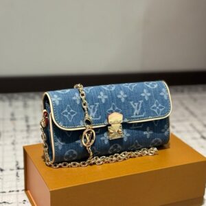 Modern Style Trendy LV Handbag L1654